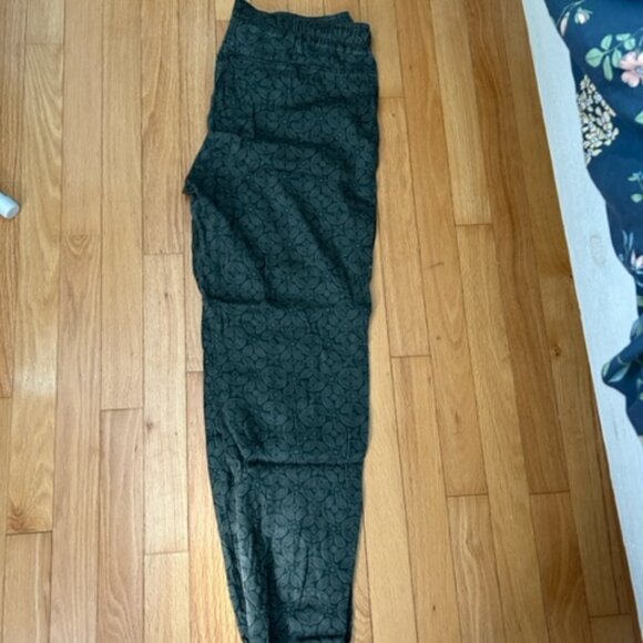 Roxy, Patterned Pants, Size M, Green - Picture 3 of 3